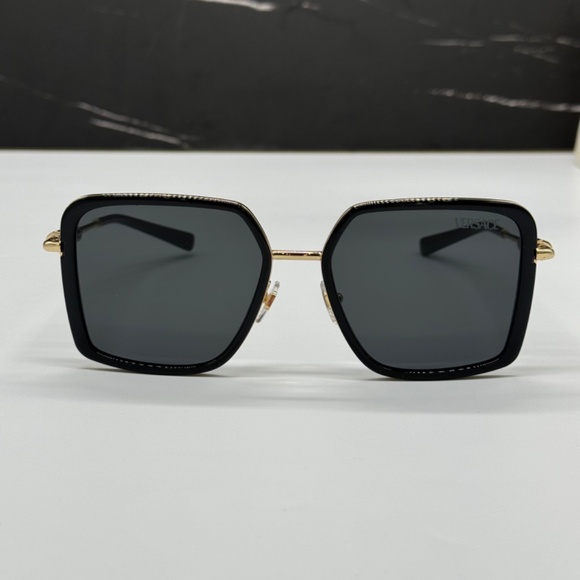 NEW MOD 2261 1002/87 VERSACE BLACK OVERSIZED VE2261 100287 WOMEN SUNGLASSES - Picture 4 of 10